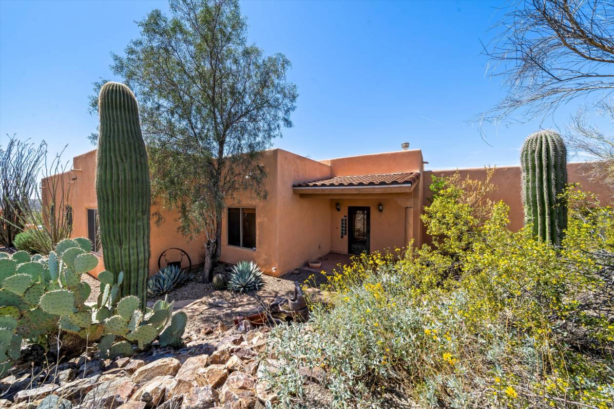 Horse Property for sale.