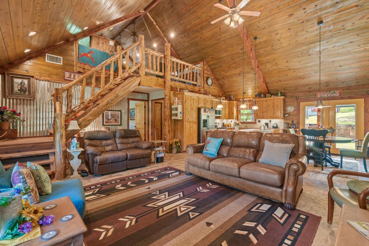 Equestrian Property Bordering National Forest - photo 5