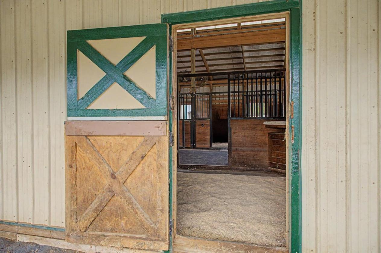 10 Acre Turnkey Hunterdon Equestrian Estate - photo 8