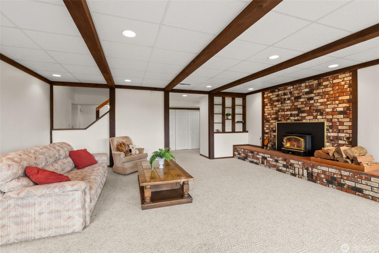 78-Acre Estate with Mountain Views & Orchard - photo 19