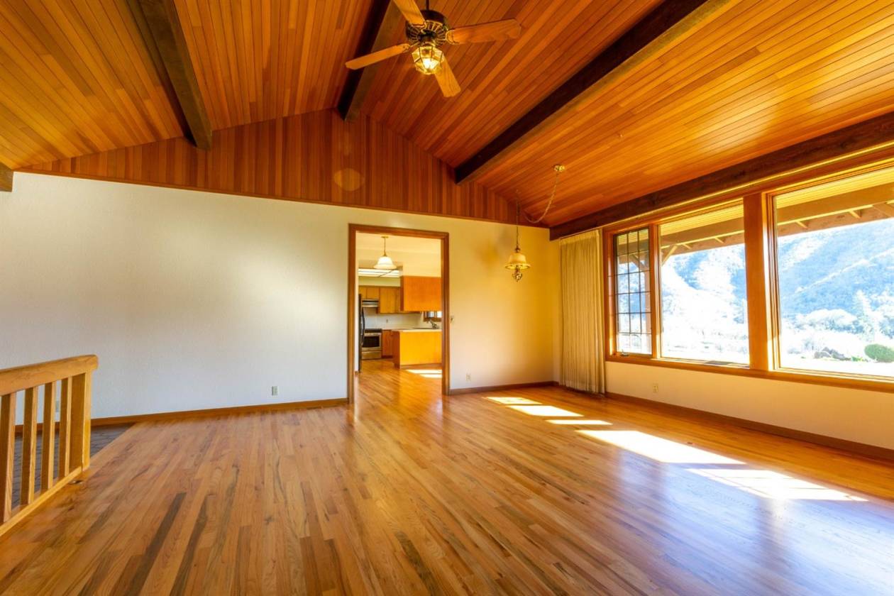 Exquisite Ranch, Located On The Rogue River Gold Hill, Jackson County