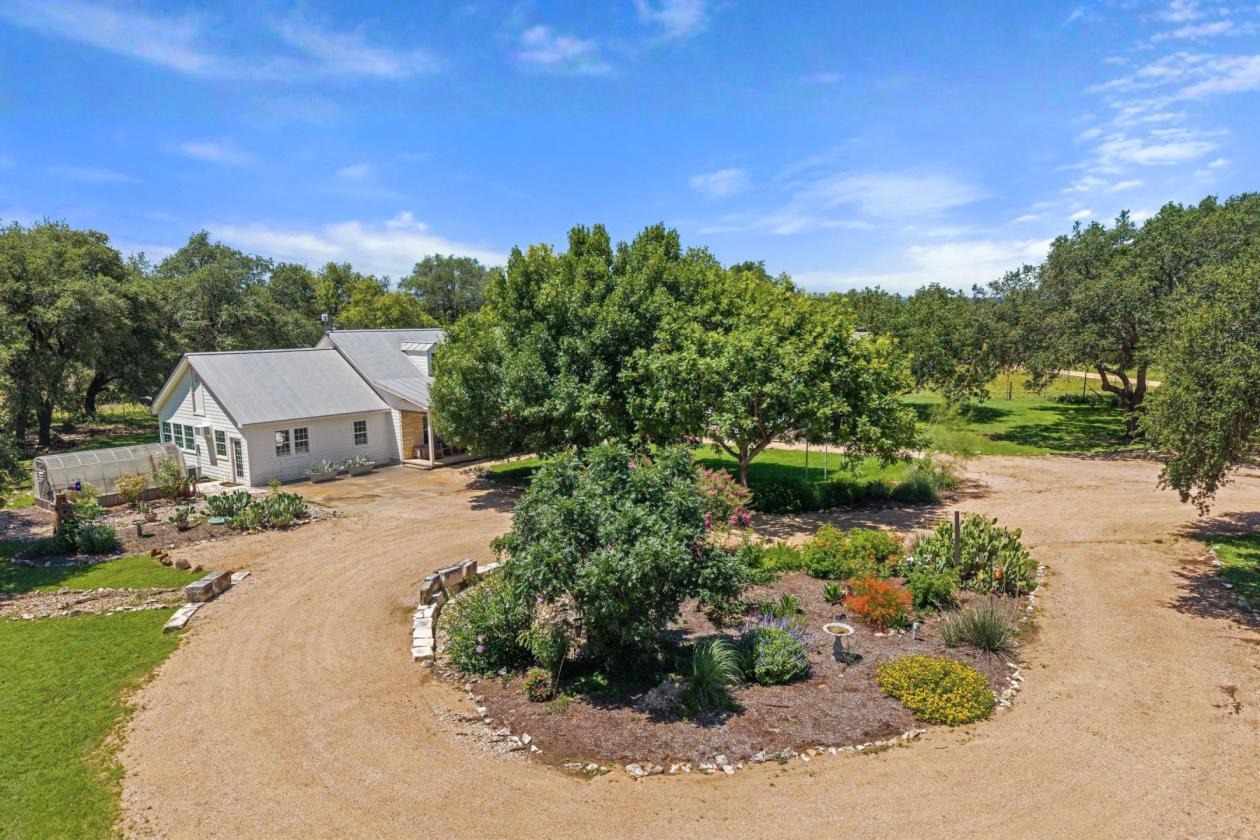 Rocking V Ranch | Turn-Key Hill Country Ranch - photo 6