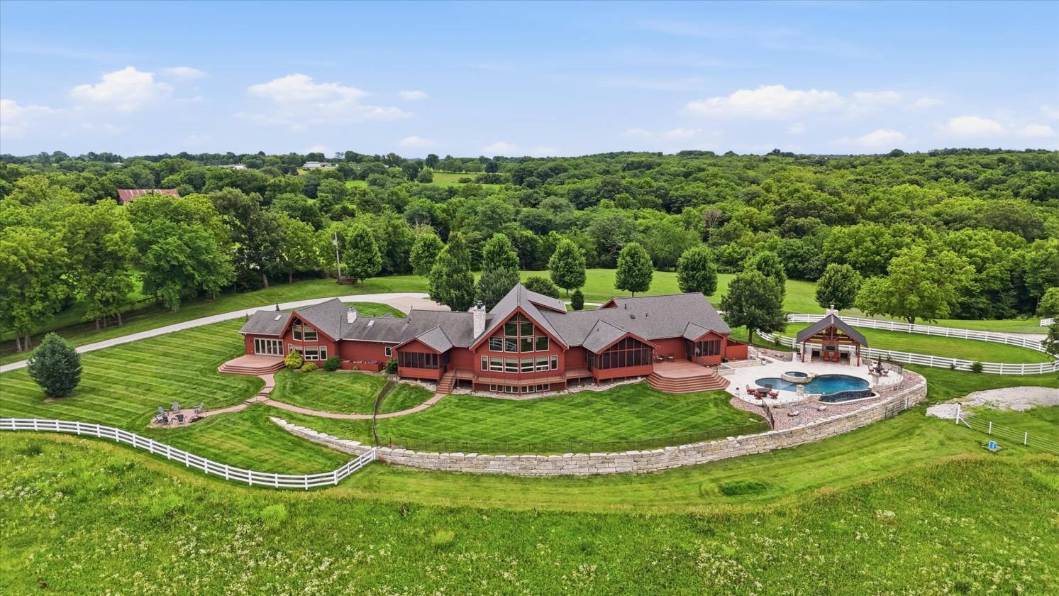 Luxury Equestrian Estate on 125 Acres - photo 1
