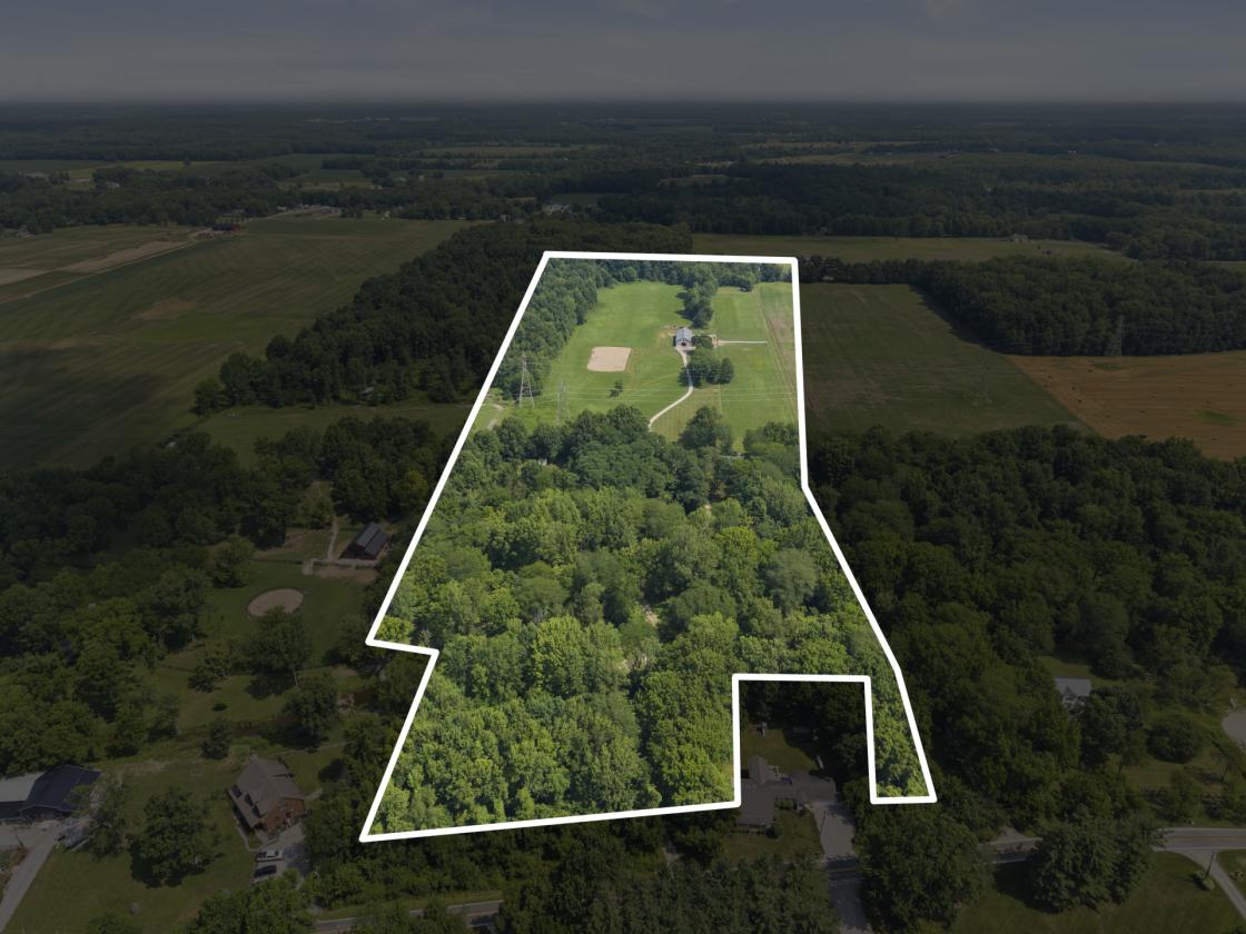 Luxurious Equine Property 27.9 acres Big New Barn - photo 8
