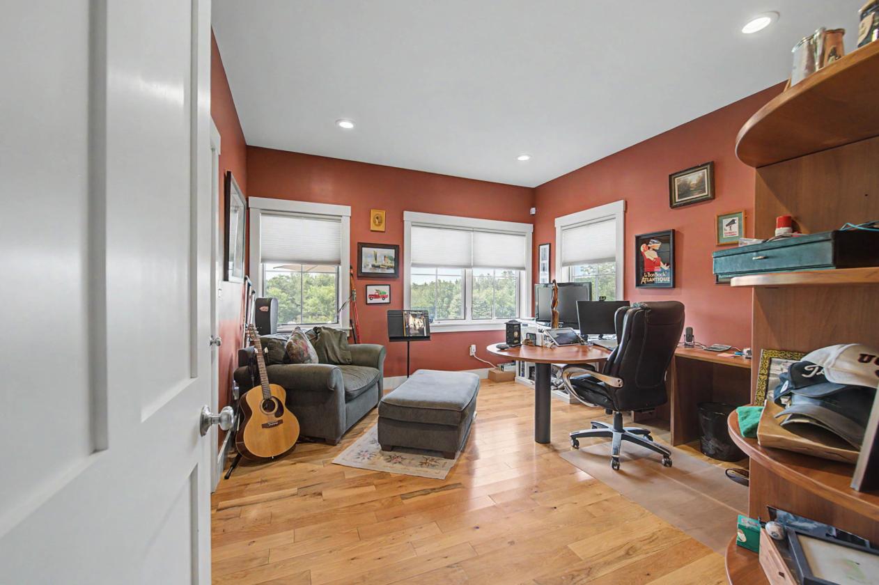 Red Sky Sanctuary Estate with equestrian potential - photo 22