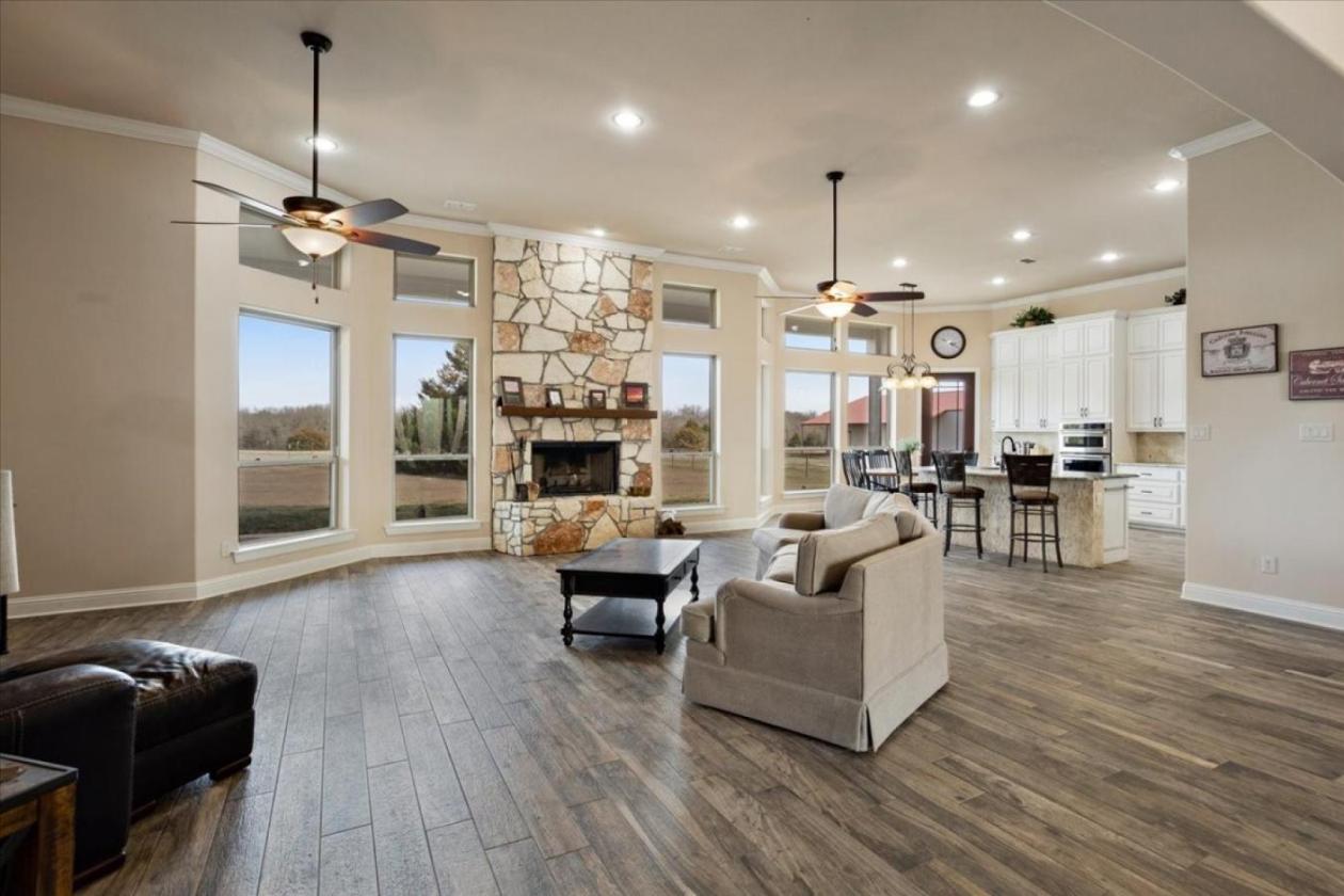 Equestrian Estate on 11 Acres - photo 20