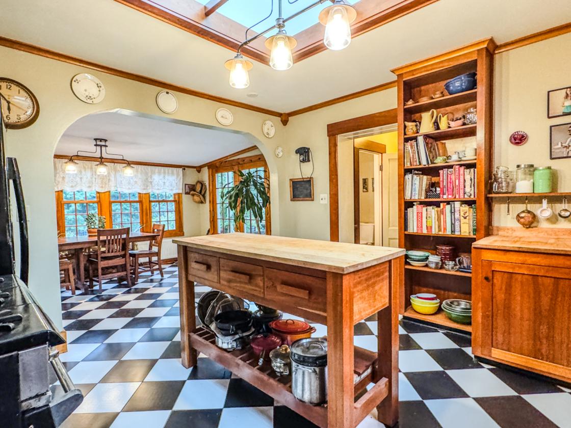 Own a piece of History - Classic Brick Colonial - photo 16