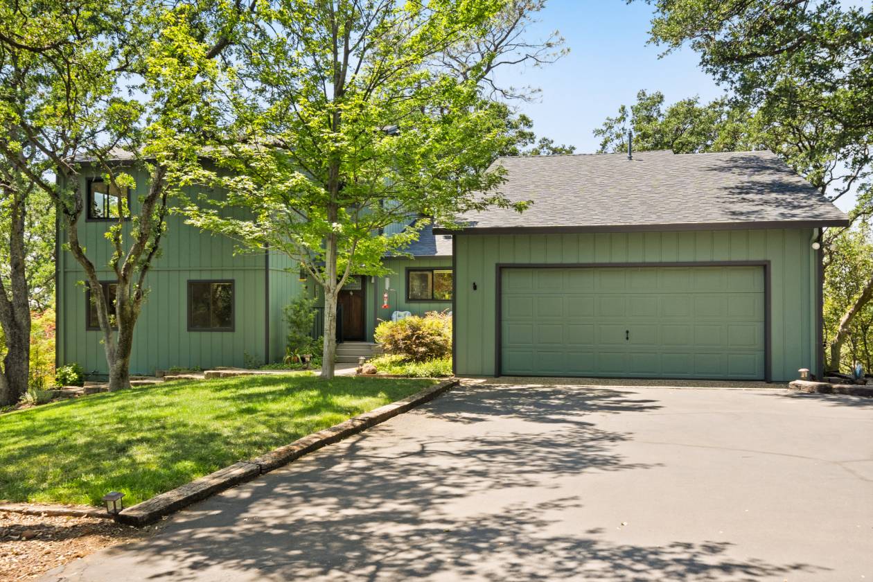 Horse Property for sale.