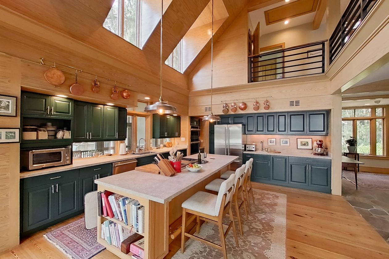 Striking Home In Brays Island Community - photo 7