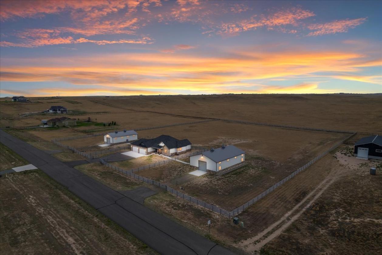 Turnkey Horse-Ready Acreage Minutes from Cheyenne - photo 2