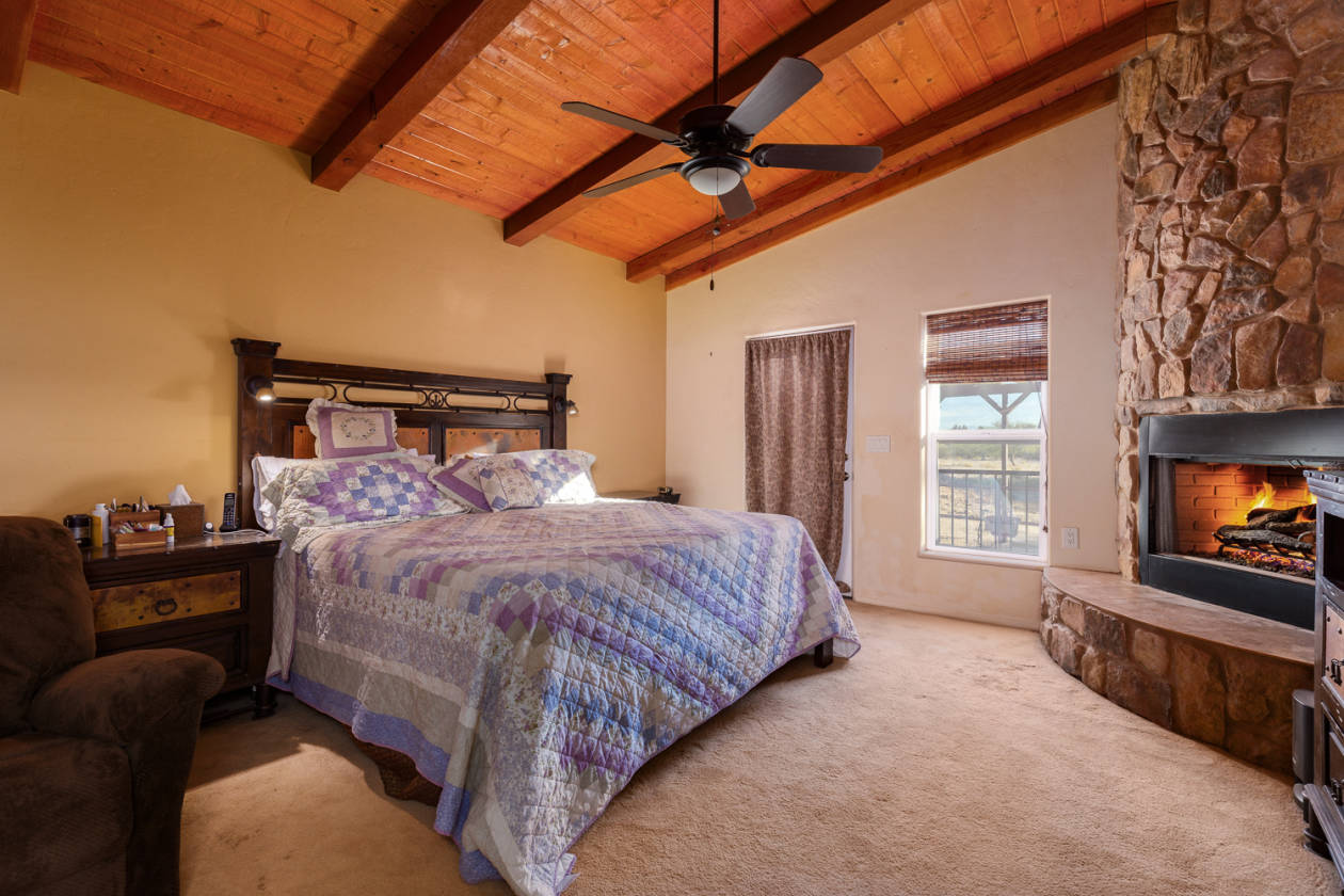 Foothills Horse Property Backs to Tanque Verde Wash Tucson, Pima