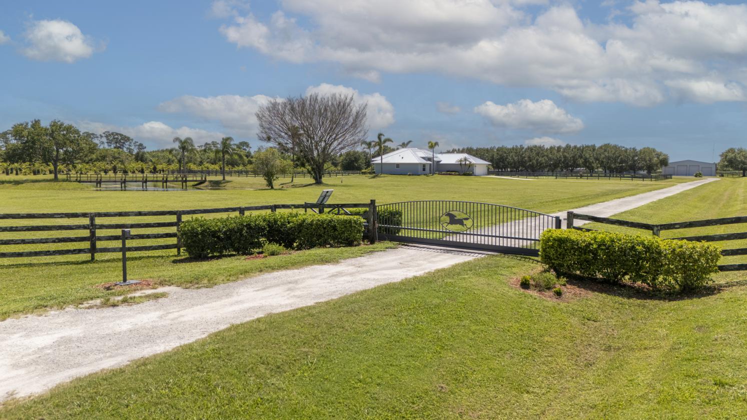Gated 18.1± Acre Equestrian Estate - photo 4