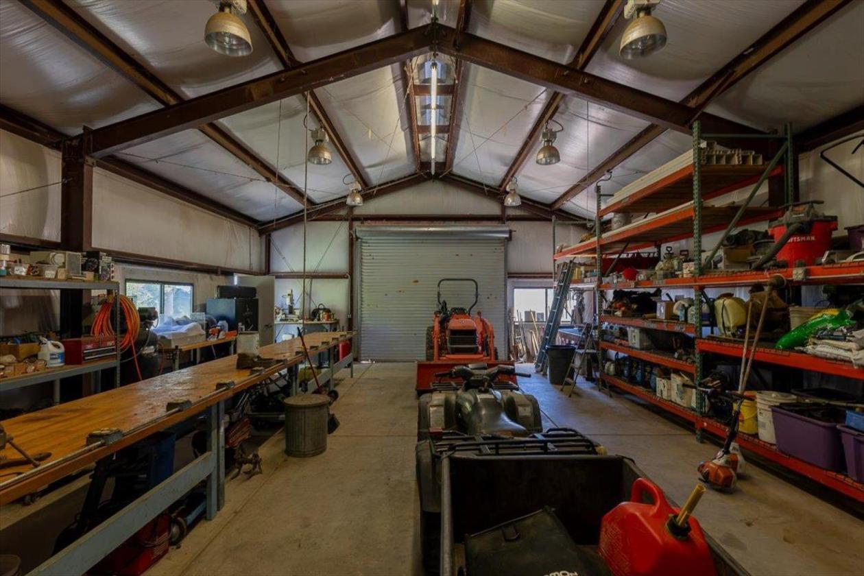 Historic 10-Acre custom Equestrian Estate & Vineyard - photo 8