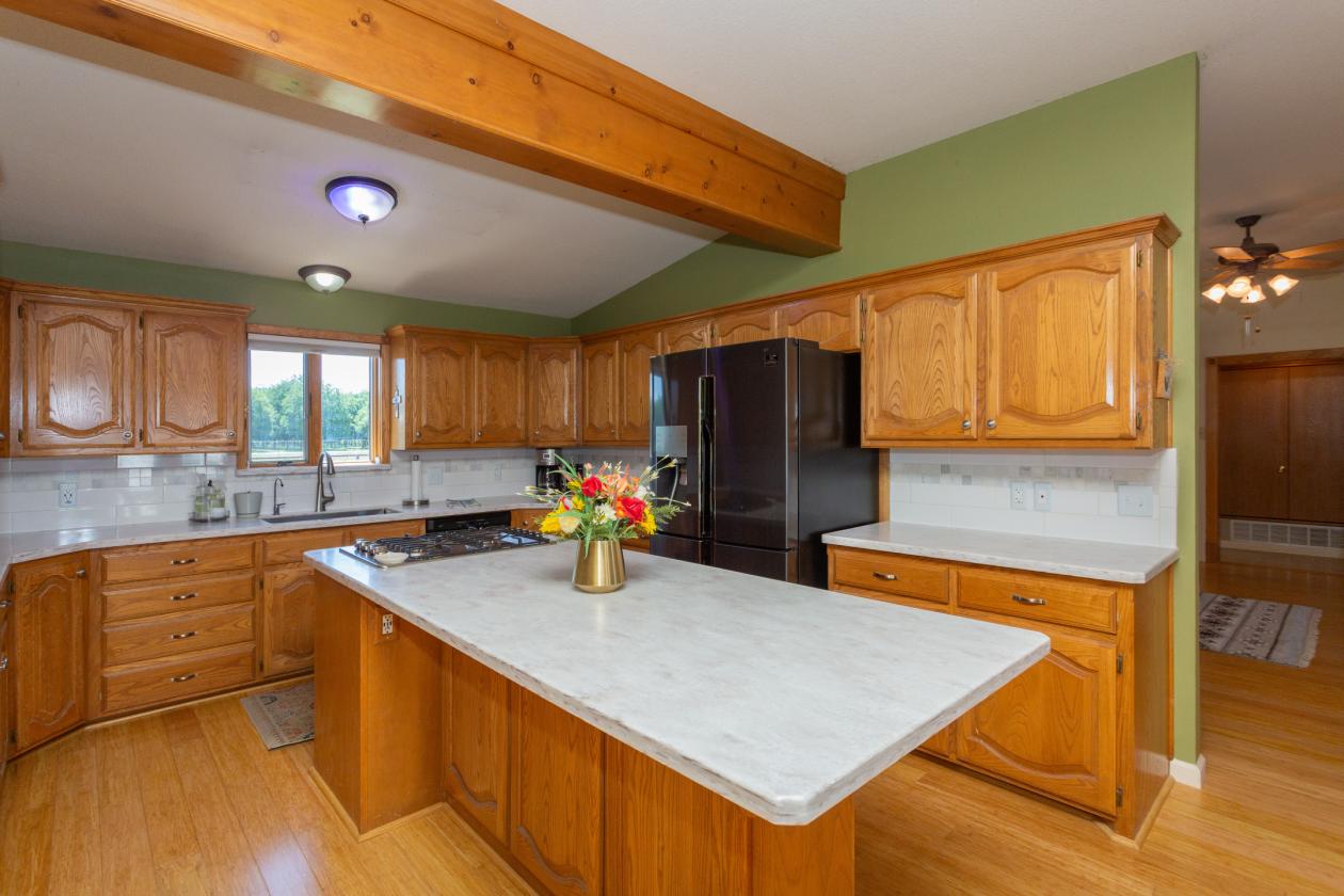 Equine enthusiasts dream property! - photo 19
