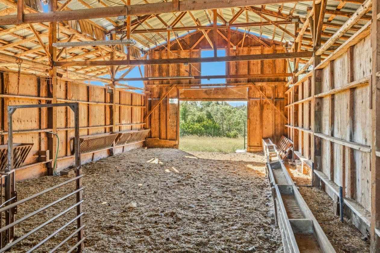 Amazing Opportunity near Rogue River - photo 15
