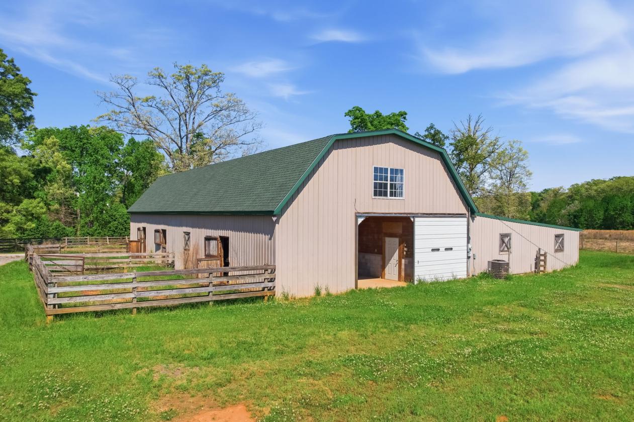 Equestrian Dream on 85 Acres - photo 9