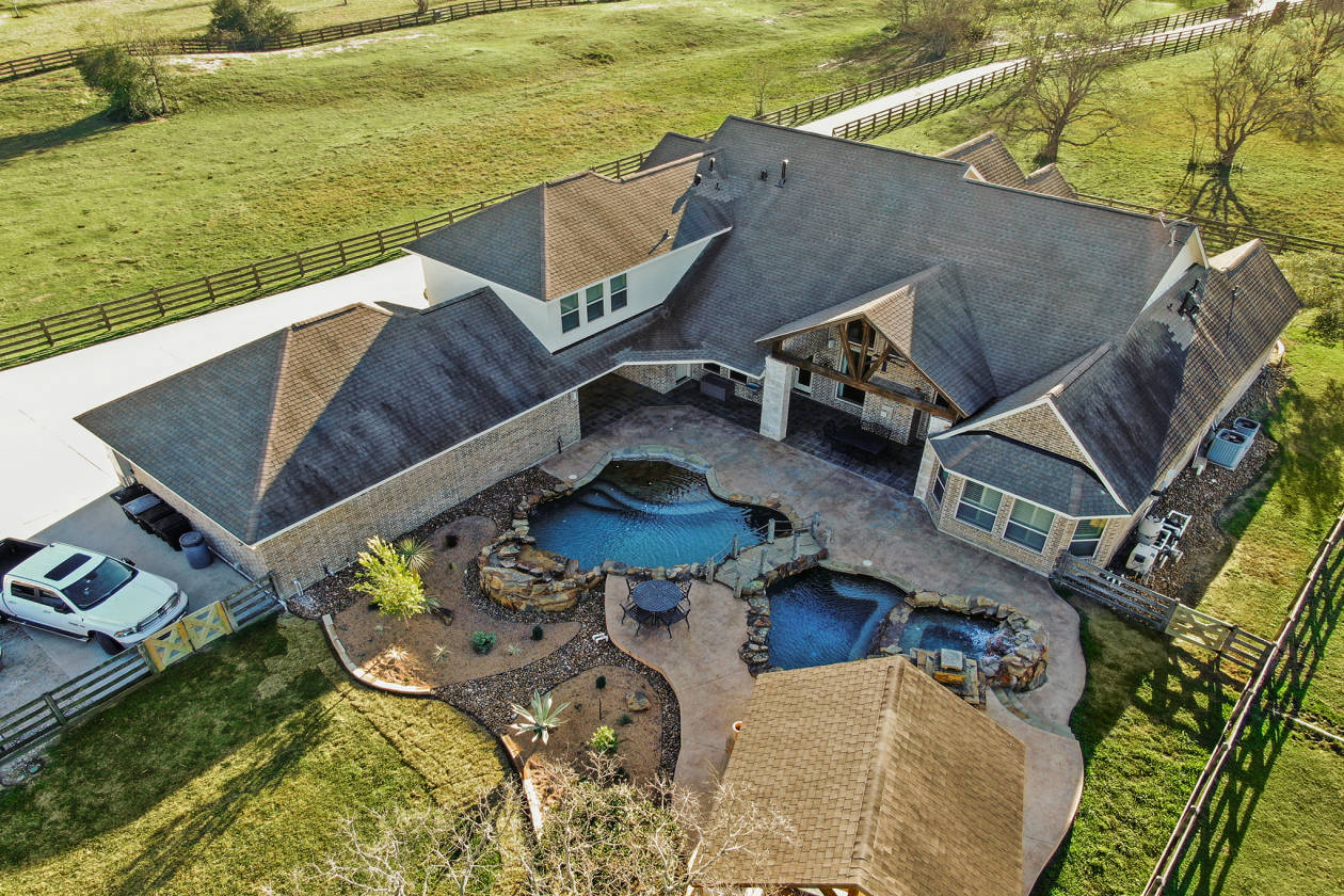 Hockley's Best Kept Secret! Equestrian Estate on 10 Acres in