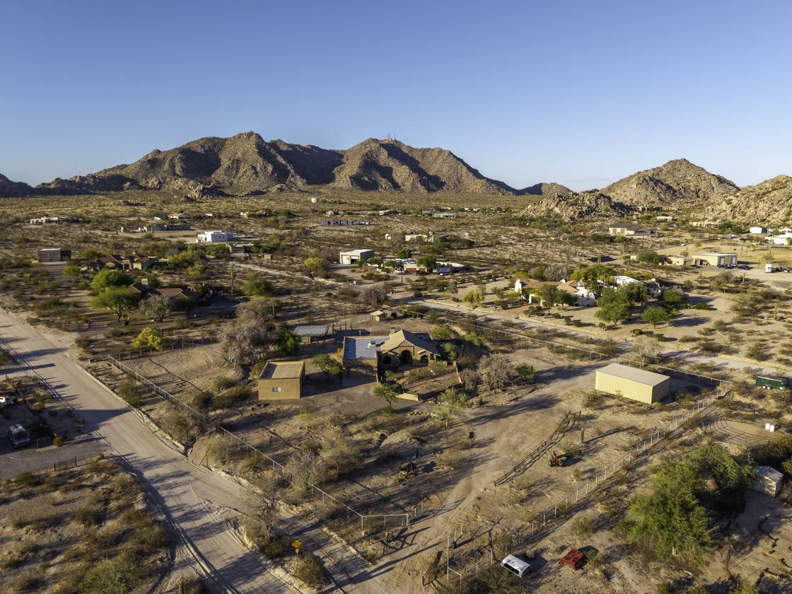 Horse Property for sale.