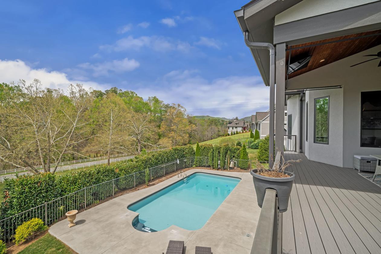 Luxury Home with Equestrian Lifestyle Access - photo 15