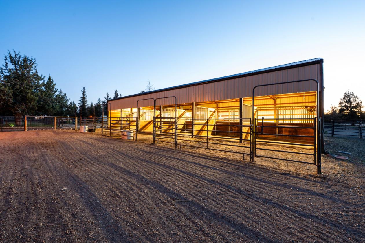 5.29-Acre Equestrian Property in Terrebonne - photo 3