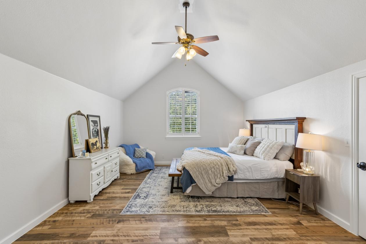Private Equestrian Estate on 19+ Acres - photo 22