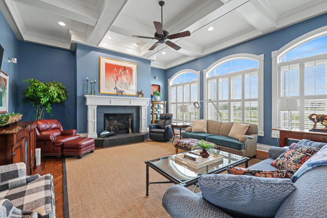 ONE-OF-A-KIND 10 ACRE EQUESTRIAN ESTATE - photo 23