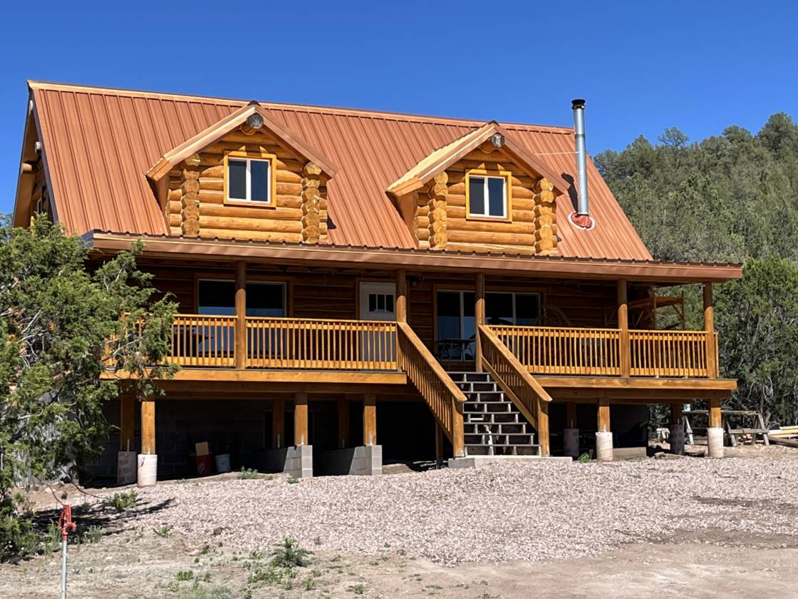 Luxury Lodge on 27 Acres with guest cabin - photo 1