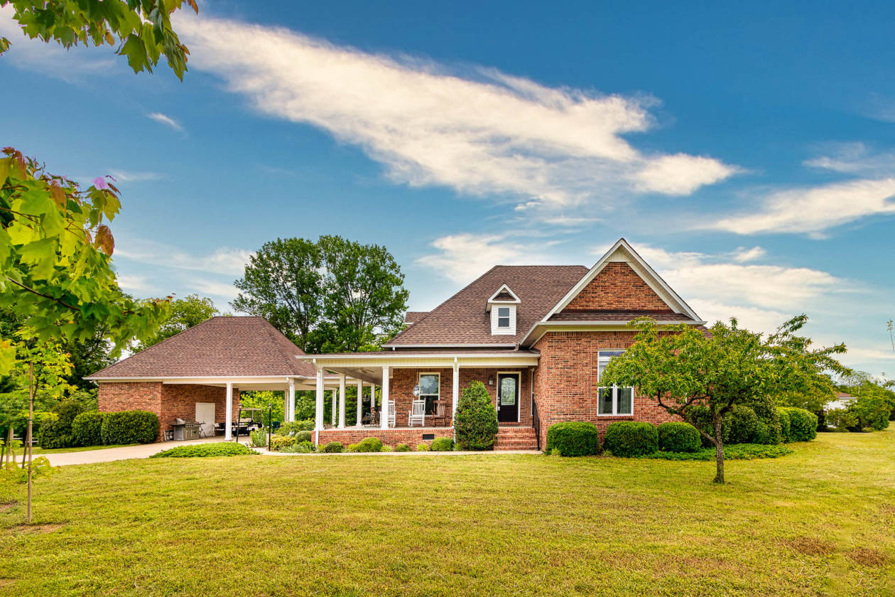 Luxury horse property for sale with views! Pulaski, Giles
