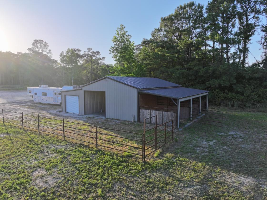 Premier 22± Acre Waterfront Equestrian Estate - photo 18