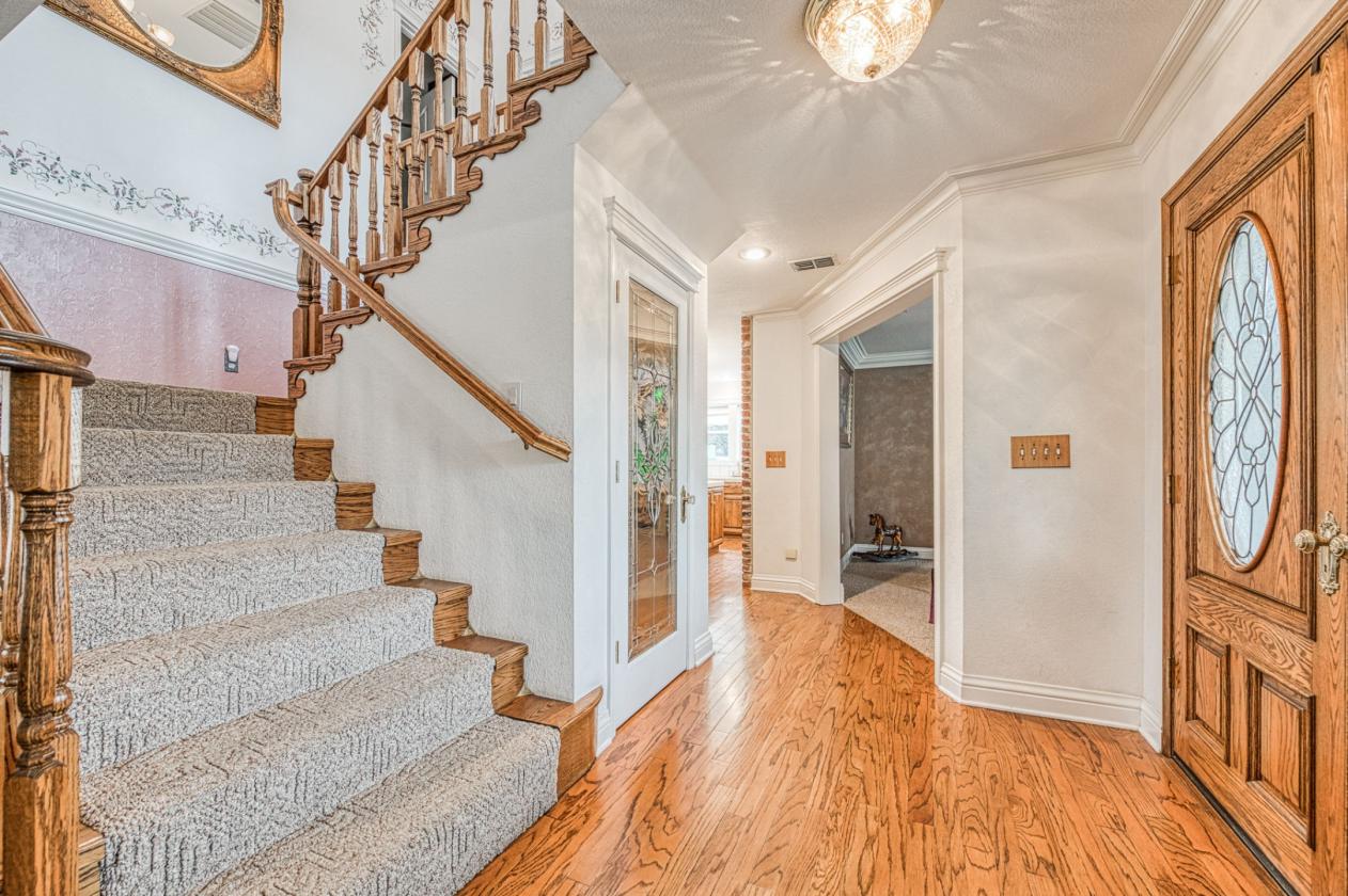Rare Clovis Horse Property with Victorian Home - photo 6