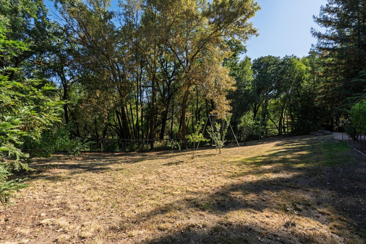 Gorgeous Equestrian Property in Sonoma County! - photo 9