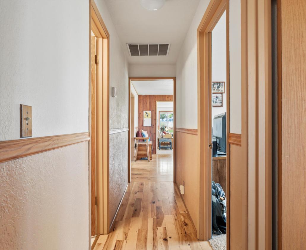 Turnkey Horse Farm and Cozy Home - photo 27