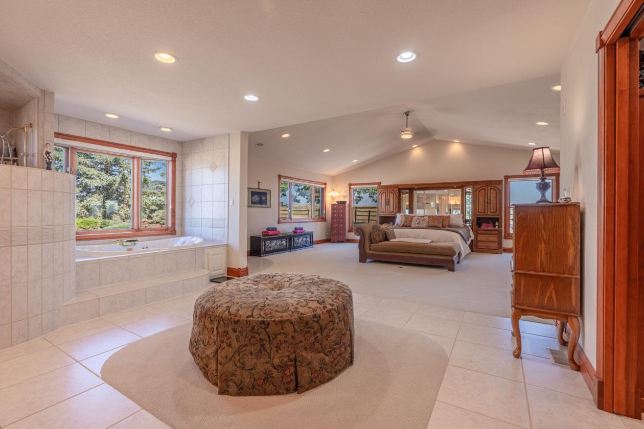 Yellowstone Estate - photo 27