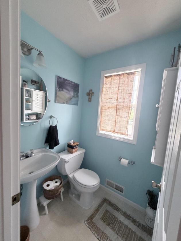 Beautiful Home on 15 Acres!! - photo 16