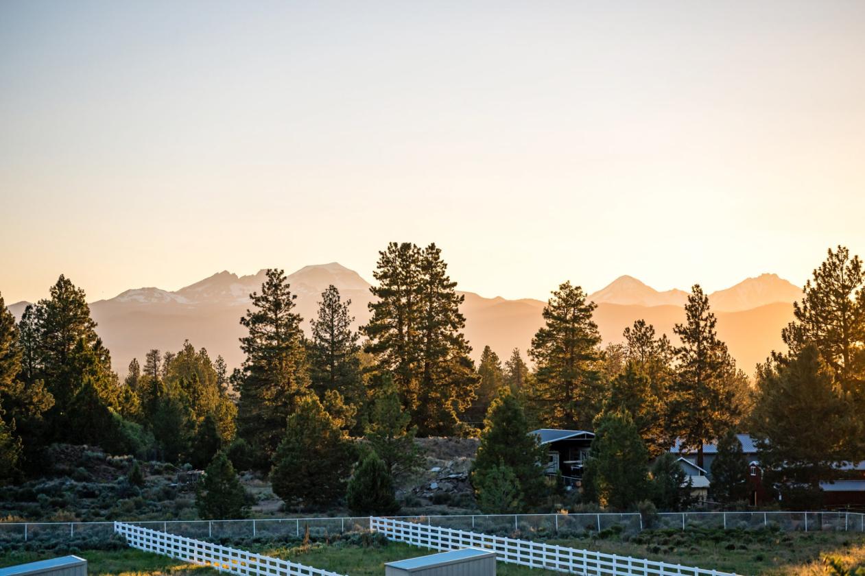 25-Acre Luxury Equestrian Estate in Bend - photo 3