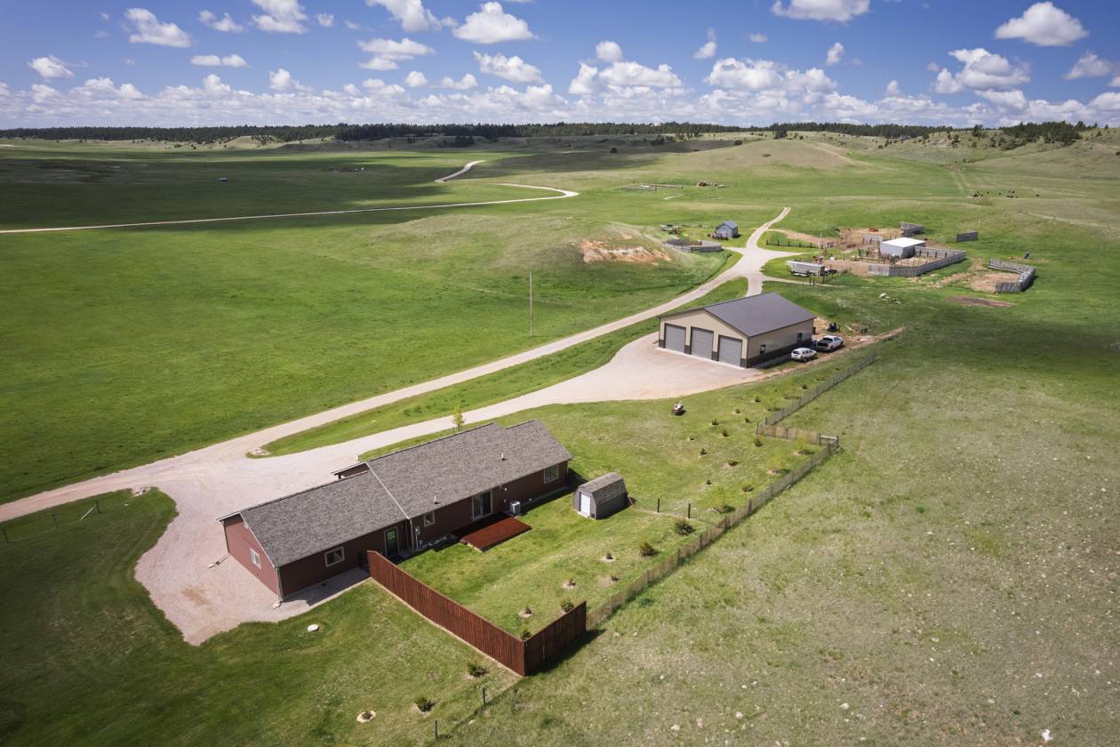 Horse Property for sale.