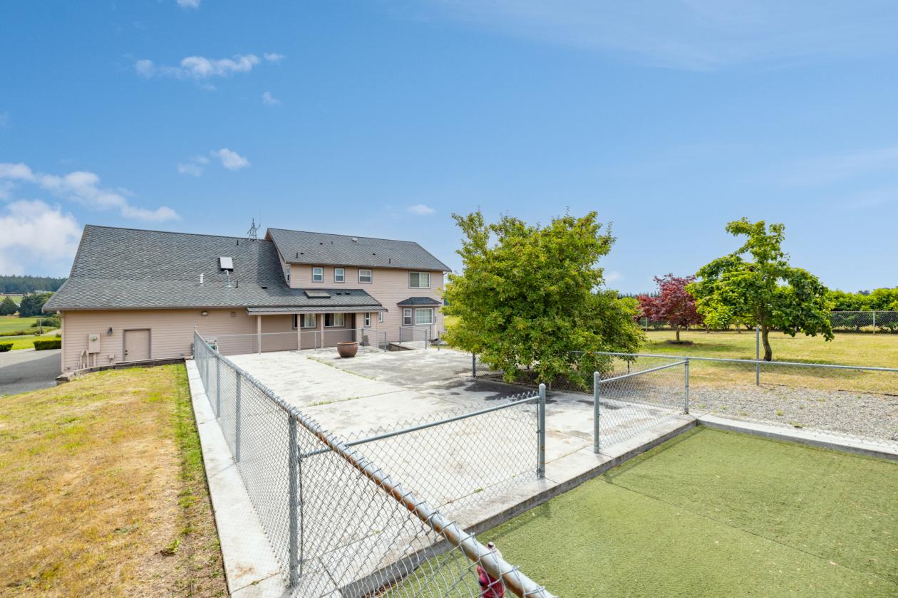 Exceptional Estate in Ebey's Landing Preserve - photo 26