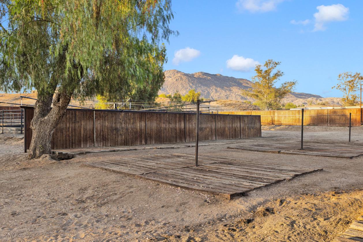 Equestrian Estate Near Wine Country - photo 21
