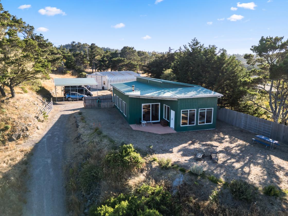 Riverfront Horse Property on the Oregon Coast - photo 10