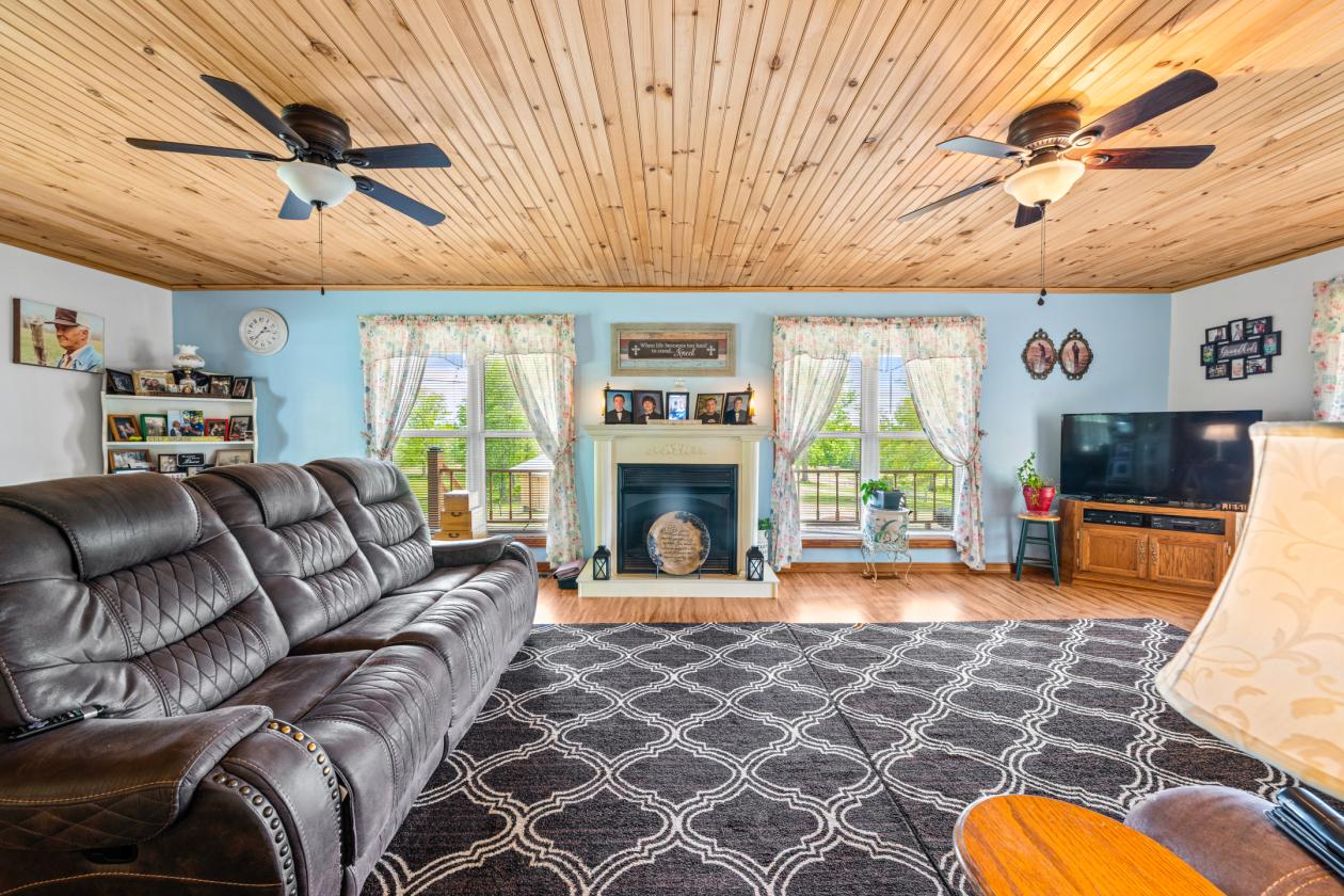 60+ Acre Farm just outside Big South Fork NRRA! - photo 13