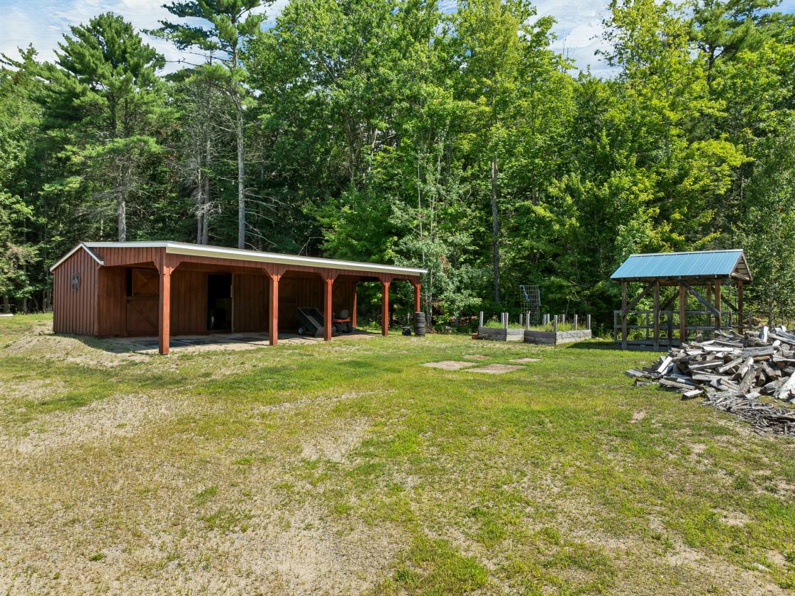 5.76-Acre Private Estate - photo 8