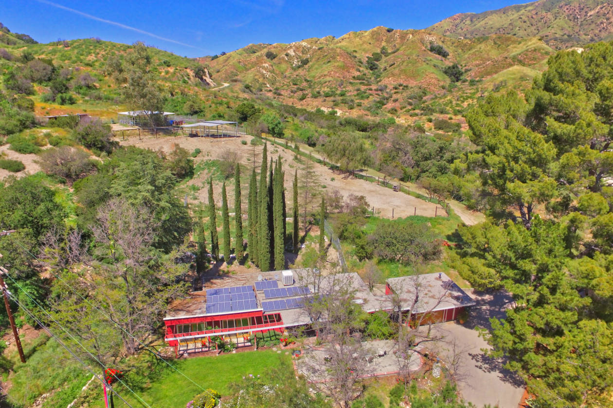 The Riverwood Ranch Horse Property Los Angeles, Los Angeles County, California