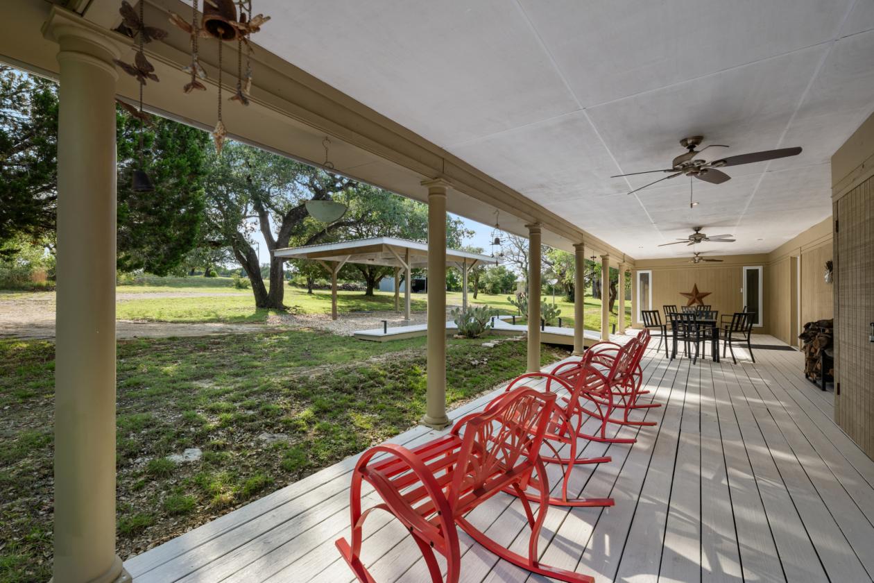 6+ Acres with Horse Barn, Stables & RV Hookups - photo 4