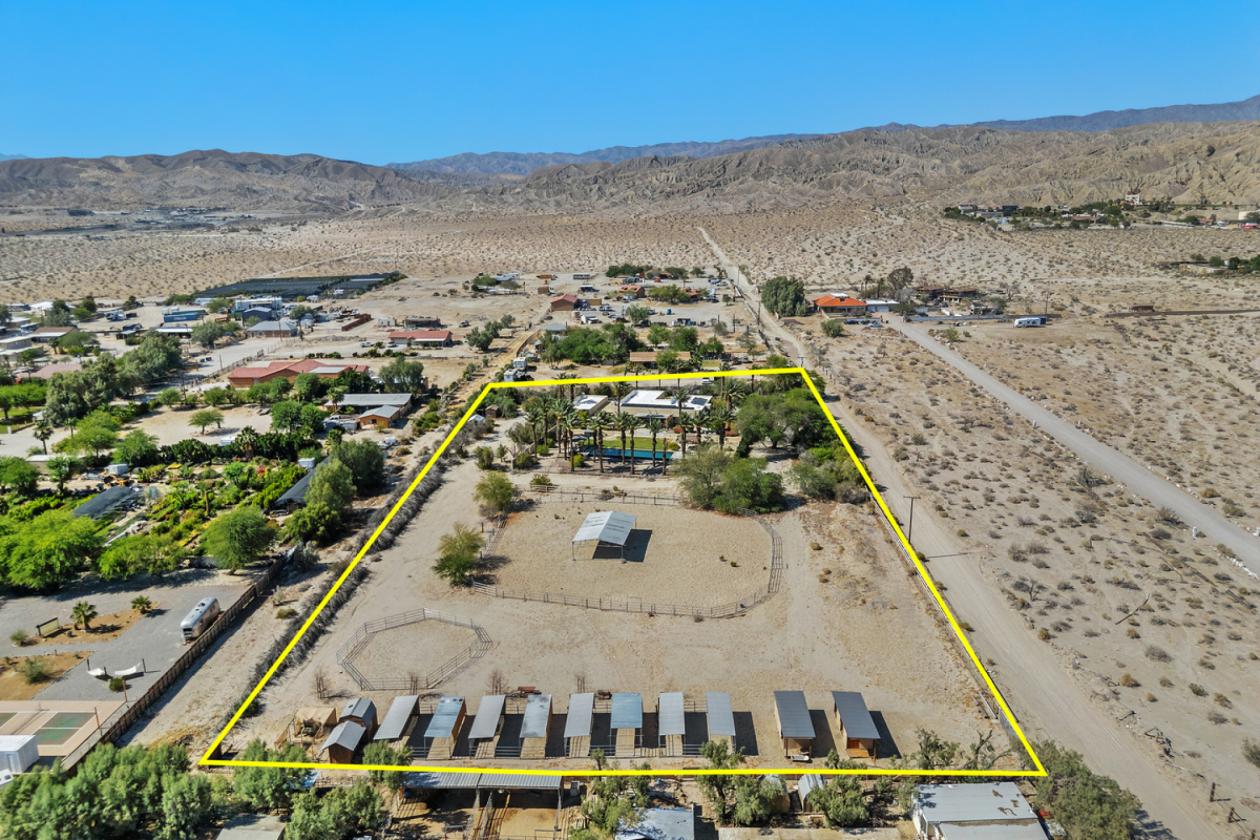 Gated Equestrian Estate with Arena & 4-Stalls - photo 25
