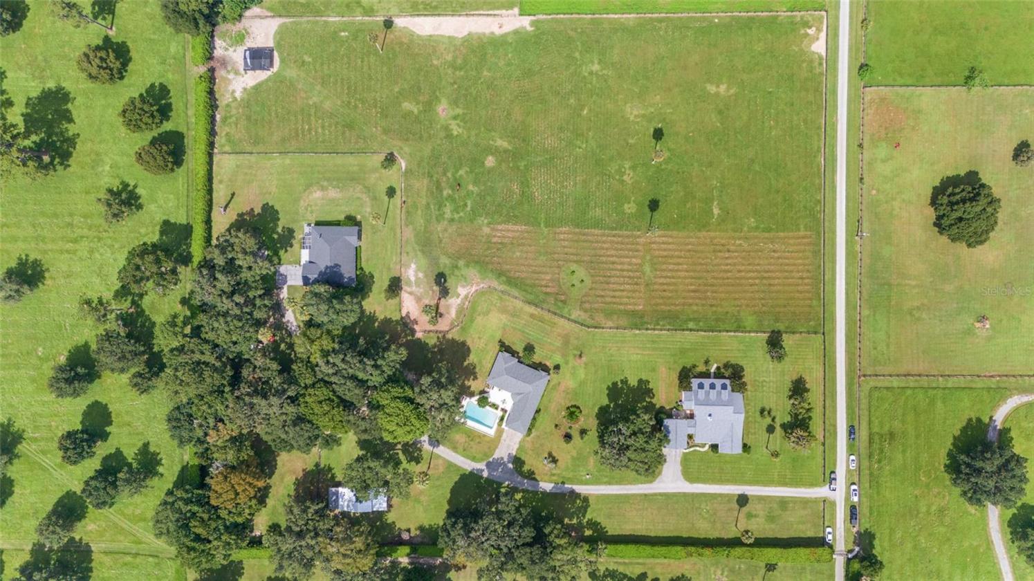 Dual-Residence Estate on 8+ Acres - photo 30