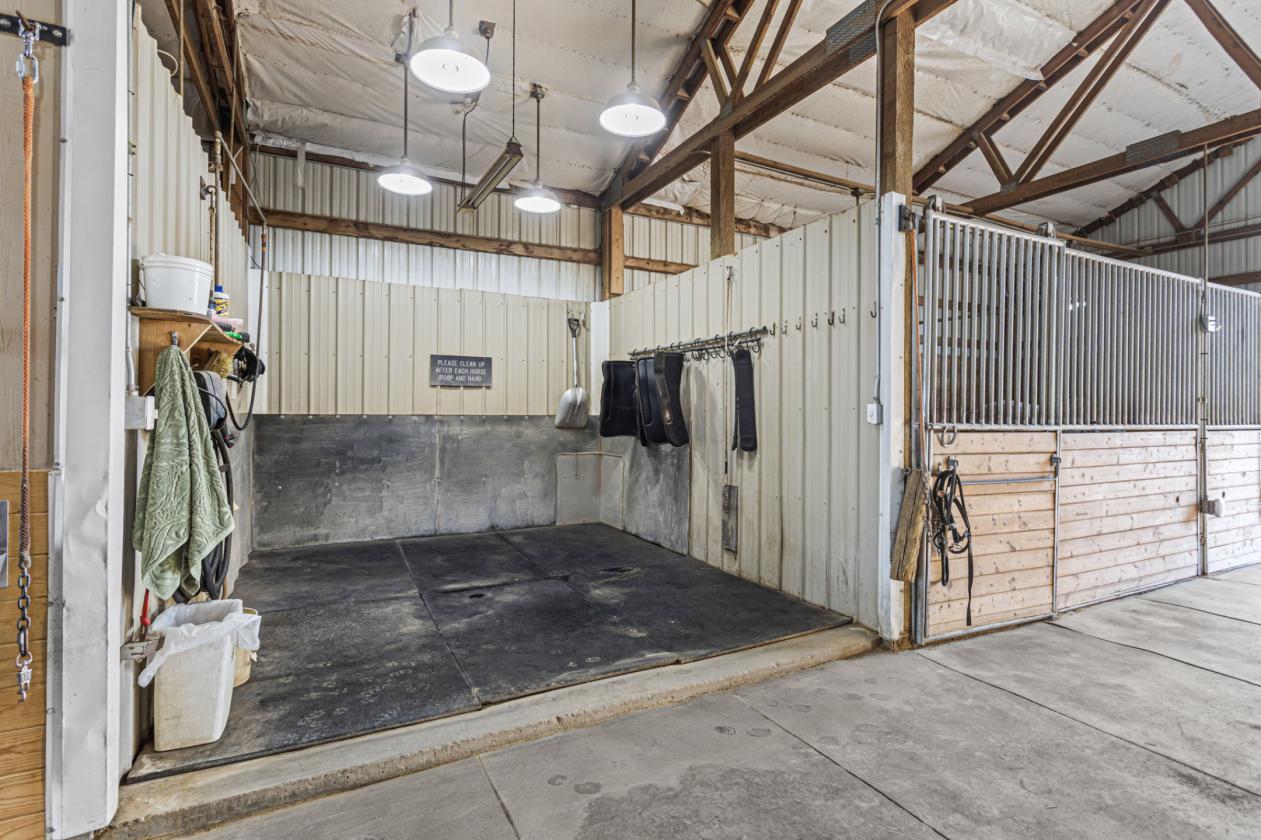 CENTRAL WASHINGTON EQUESTRIAN ESTATE - photo 28