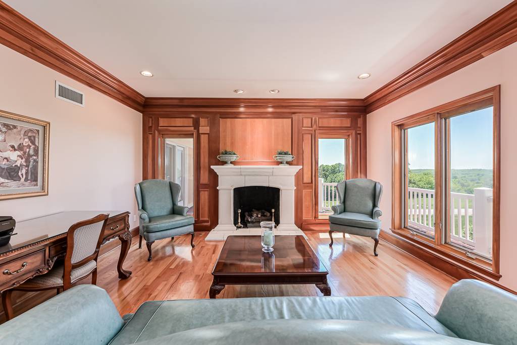 Exquisite Custom Ranch on 81.7 Acres - photo 15