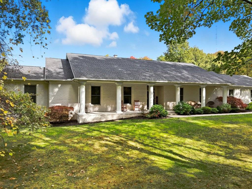 Horse Property for sale.