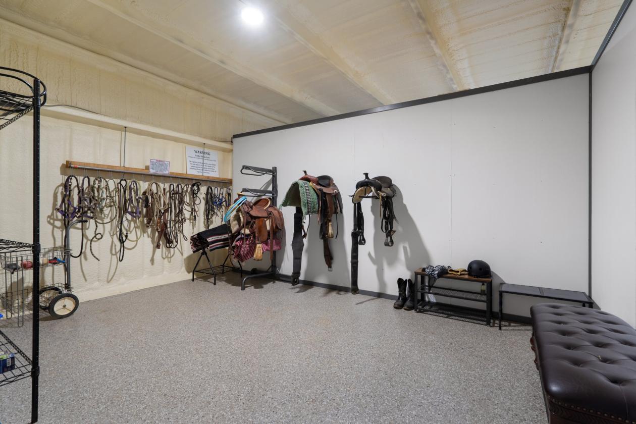 Prime Horse Property with Endless Potential - photo 28