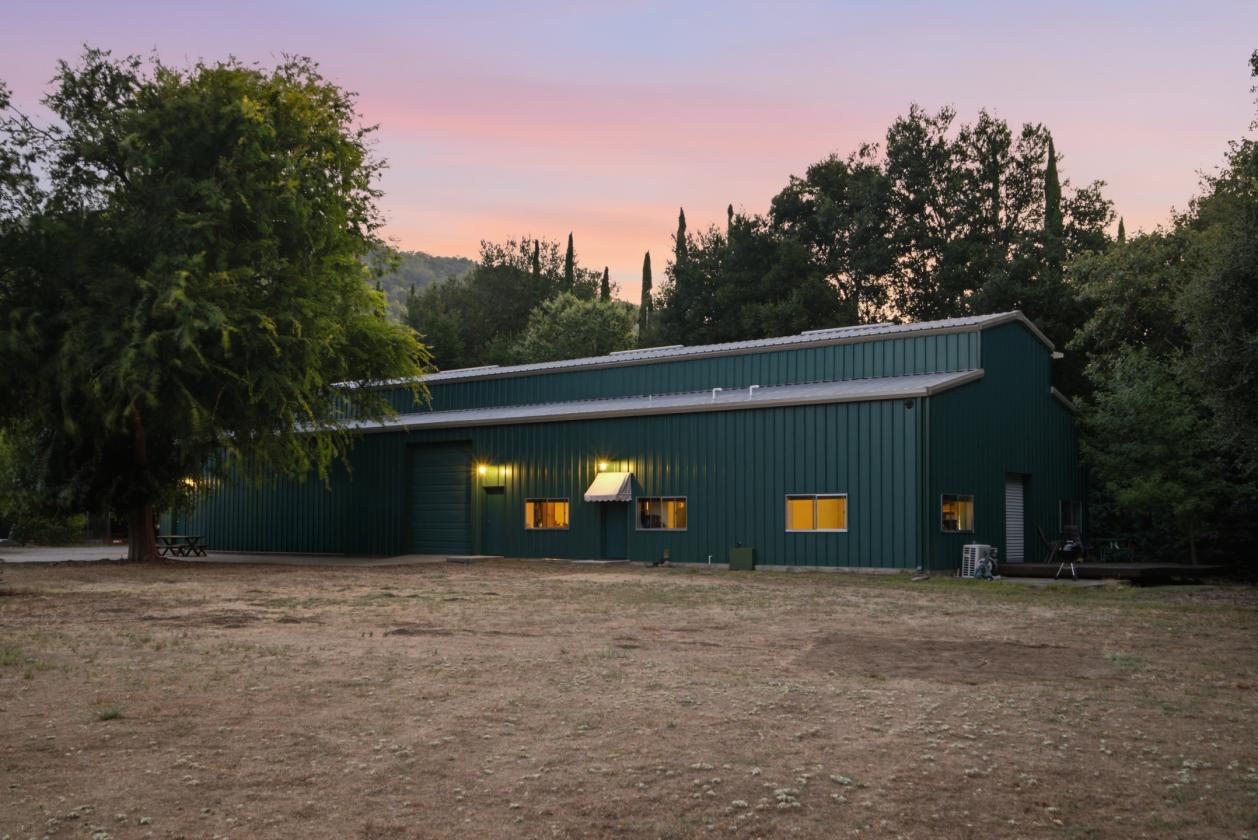 Custom Newer Home on 8 Acres with Huge Shop/Barn - photo 25